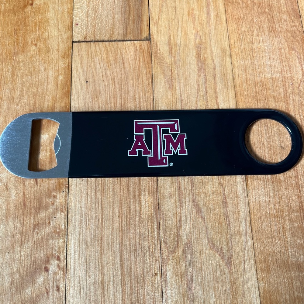 Texas A&M Aggies Vinyl Covered Metal Bottle Opener [NEW] NCAA Bar Tailgate